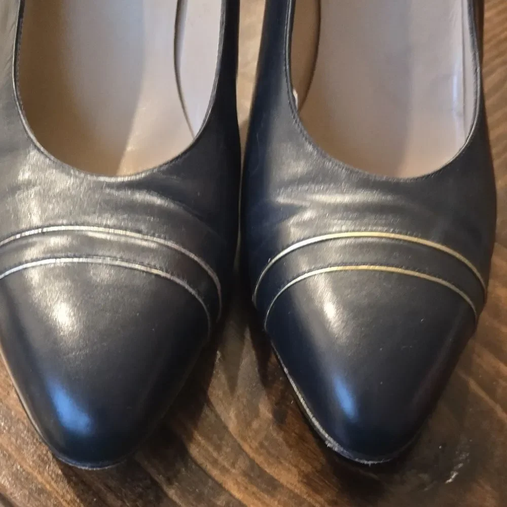 Salvatore Ferragamo Women's Navy Leather Heels
